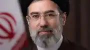 İran Lideri Hamaney ABD ile Mutabakat Hakkında: "Farklı görüşte olmama rağmen ABD ile mutabakata izin verdim"