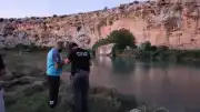 Adıyaman'da Göksu Çayında Kaybolan Genç İçin Arama Kurtarma Çalışmaları Sürüyor
