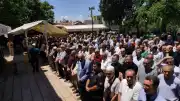 Emekli Milli Eğitim Müdürü Y.K.G. Vefat Etti, Cenazede Bir Yakını Kalp Krizi Geçirdi