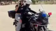 Keşan'da Motosikletli Polis Timleri Sınava Geç Kalan Öğrencilere Yardımcı Oldu