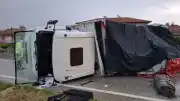 Manisa Kula'da 3 Aracın Karıştığı Trafik Kazası: 2 Ölü, 4 Yaralı