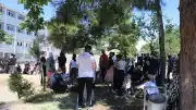 Diyarbakır'da AYT Sınavı Başladı: Okul Önlerinde Ailelerin Bekleyişi Sürüyor