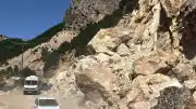 Adıyaman-Çelikhan Karayolunda Heyelan: Yol Trafiğe Kapandı