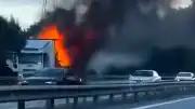 Anadolu Otoyolu'nda kargo kamyonunda yangın çıktı