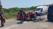 Balıkesir Erdek'te İki Otomobil Çarpıştı: 1 Ölü, 2 Yaralı