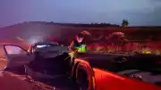 Ceyhan'da otoyolda emniyet şeridinde bekleyen TIR'a çarpan otomobilde 2 kişi yaşamını yitirdi