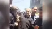 İran Cumhurbaşkanı Pezeşkiyan ve Dışişleri Bakanı Arakçi'ye Cenaze Töreninde Saldırı