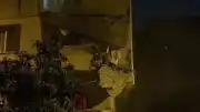Küçükçekmece'de Balkonları Çöken Bina Tahliye Edildi