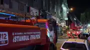 Küçükçekmece'de İş Merkezinde Yangın: 4 İş Yerinde Hasar Oluştu