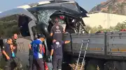 Muğla'da Trafik Kazası: 2 Kişi Hayatını Kaybetti, 18 Kişi Yaralandı