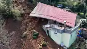 Rize'de Heyelan Sonrası Ev Çatıdan Kaydı: Dağdelen Ailesi Korku Dolu Anları Anlattı