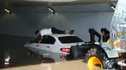 Adana'da Sağanak Su Baskınlarına Neden Oldu, Bir Otomobil Suda Kaldı