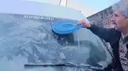 Kars'ta Termometreler Eksi 6'yı Gördü, Araçlar Buz Tuttu
