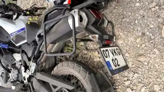 Osmaniye'de Motosiklet Sürücüsü Köpeğe Çarparak Ağır Yaralandı