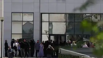 Yunanistan'da Sosyal Güvenlik Kurumu Önünde Saldırı: 4 Yaralı