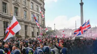 Londra'da Yüksek Güvenlik Önlemleri: Aşırı Sağ ve Filistin Destekçisi Gösteriler İçin Hazırlık