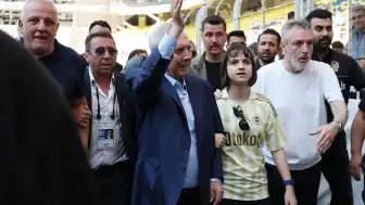 Fenerbahçe Kulübü Olağanüstü Seçimli Genel Kurulu'nda Aziz Yıldırım Yeniden Başkan Seçildi
