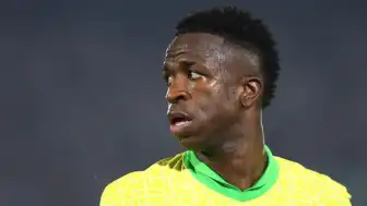V.J.'ın Brezilya'daki Performansı ve Neymar ile Karşılaştırılması Mercek Altında