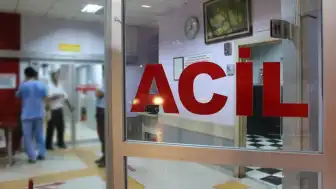 Çanakkale Otoyolu'nda Feci Kaza: Tankere Çarpan Otomobilde 2 Kişi Hayatını Kaybetti, 2 Kişi Ağır Yaralandı