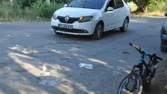 Antalya'da Bisikletli Çocuğa Otomobil Çarptı: 1 Yaralı
