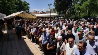 Emekli Milli Eğitim Müdürü Y.K.G. Vefat Etti, Cenazede Bir Yakını Kalp Krizi Geçirdi