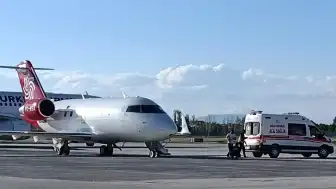 Sağlık Bakanlığı Tarafından Gönderilen Ambulans Uçakla İki Bebek İstanbul'a Nakledildi