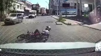 Batman'da Trafik Kazası: Motosiklet Otomobile Arkadan Çarptı
