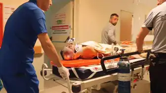 İnşaatta Düşen Demir Parçası İşçinin Başına İsabet Etti: 1 Yaralı
