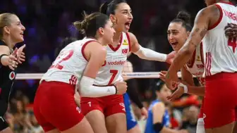Ankara'daki VNL İkinci Etap Mücadelesinde Filenin Sultanları Çin'i 3-2 Mağlup Etti
