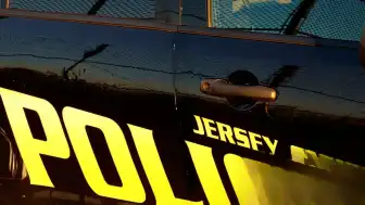 New Jersey'de Mopedli Şüphelilerin Asit Saldırısı Sonucu 6 Kişi Yaralandı