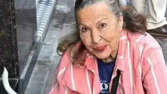 Yeşilçam Oyuncusu Emel Yıldız Hayatını Kaybetti