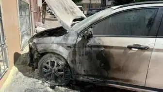 Esenyurt'ta Araç Kundaklama Olayı: İki Araç Kullanılamaz Hale Geldi
