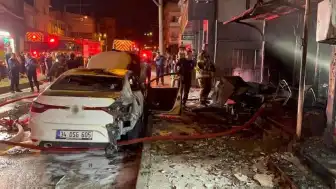 Bursa'da Mobilya Dükkanı Deposunda Yangın: Maddi Hasar Oluştu