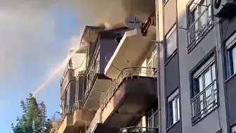 Amasra'da Apartman Çatısında Yangın Çıktı: Bir Çift Kurtarıldı