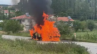 Amasya'da Trafik Kazası: Dede ve Torun Hayatını Kaybetti, 2 Kişi Yaralandı