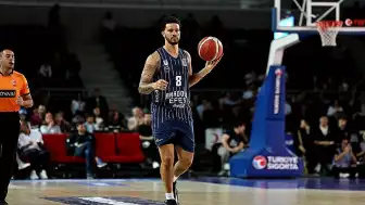 Anadolu Efes, Türk Telekom'u Mağlup Ederek Yarı Finale Yükseldi