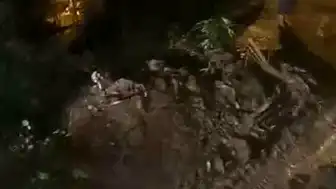 Ardeşen'de Heyelan Nedeniyle Kapanan Köy Yolu Ulaşıma Açıldı