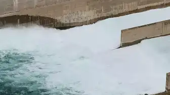 Atatürk Barajı 7 Yıl Sonra Kapaklarını Açtı