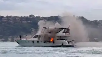 Beşiktaş'ta Teknede Yangın: Ekipler Müdahale Ediyor