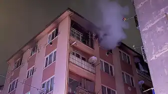 Bursa'da 6 Katlı Binada Yangın: Alevler Söndürüldü
