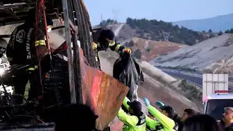 Denizli'de Otobüs Kazası: 8 Kişi Hayatını Kaybetti, 33 Yaralandı