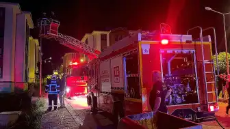 Elazığ'da Apartman Yangını: 4 Kişi Dumandan Etkilendi, Biri Hamile