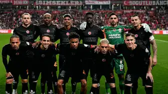 Galatasaray'da En Fazla Süre Alan Futbolcu Abdülkerim Bardakcı Oldu