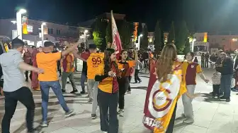 Galatasaray'ın Şampiyonluğu Selendi'de Coşkuyla Kutlandı