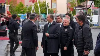 Hakkari Valisi İbrahim Taşyapan, Temel Kazısı Sonrası Oluşan Çatlakları İnceledi