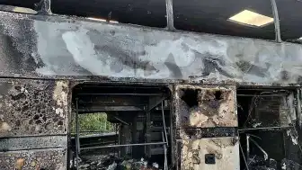 İzmir'den İstanbul'a Gelen Tur Otobüsü Tuzla'da Alev Aldı