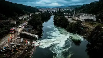 Kastamonu'da Kimyasal Atık Sızıntısı: Dere Karadeniz'e Ulaştı, Ekipler İncelemelerini Sürdürüyor