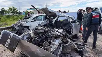 Kırıkkale'de Trafik Kazası: 3 Kişi Hayatını Kaybetti, 6 Kişi Yaralandı