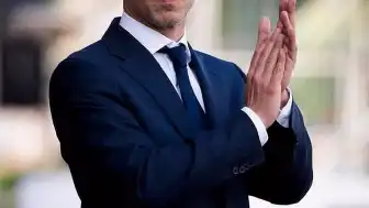 Macaristan'da Peter Magyar Yeni Başbakan Olarak Göreve Başladı