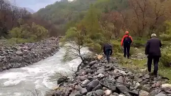 Muş'ta Köprüden Düşen Kadın Akıntıya Kapıldı: Arama Kurtarma Çalışmaları Sürüyor
